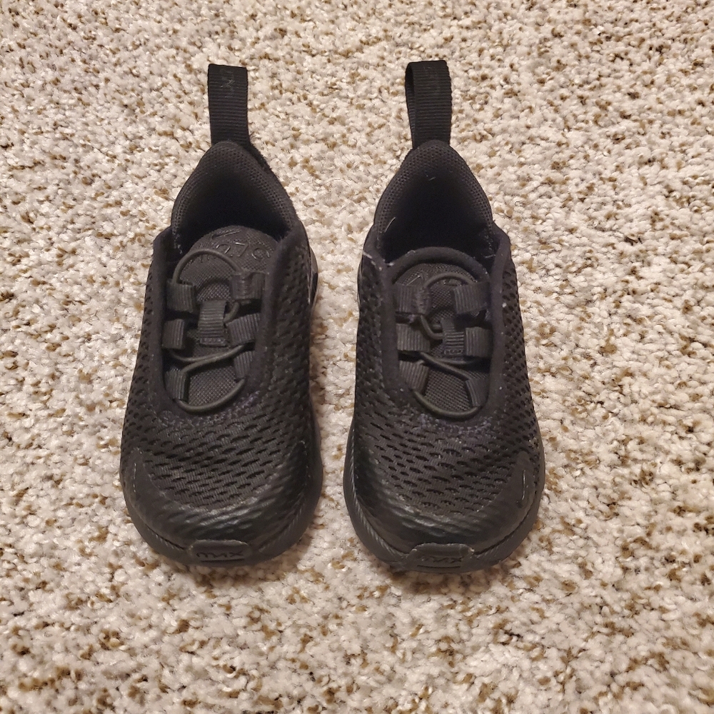 Nike Air Max 270 size 4c